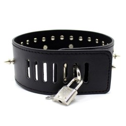 O Ring Neck Collar with Spikes