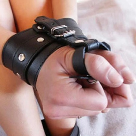 Wrist &amp; Thumb Restraint