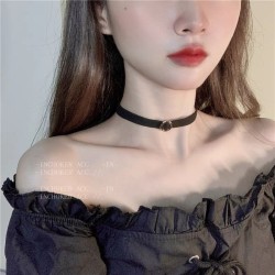 N331 Golden Ring Velvet Collar