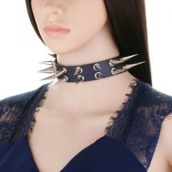 Double Row Long Spiked Rivet Collar