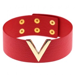 V-shaped Collar