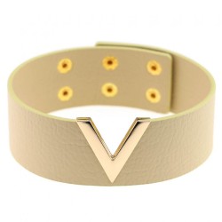 V-shaped Collar