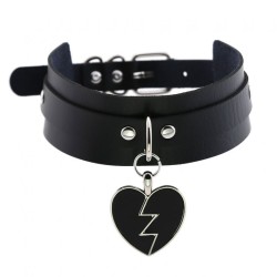 Lightning Heart Pendant Collar