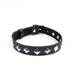 Rivet Pin Buckle Neck Collar